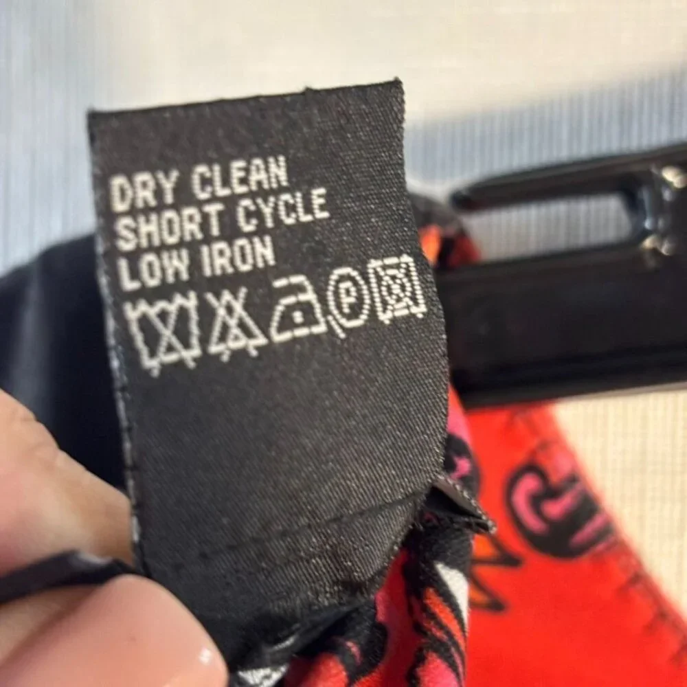 Etcetera Sleeveless Knee-Length Sheath Dress With Ornate Red & Black Floral Prin - Picture 16 of 16